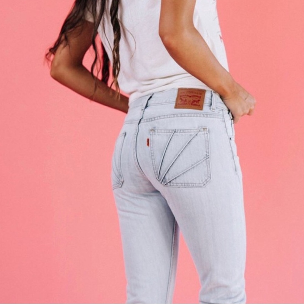 LEVI’S orange tab slim leg light wash jeans raw hem vintage reproduction size 27